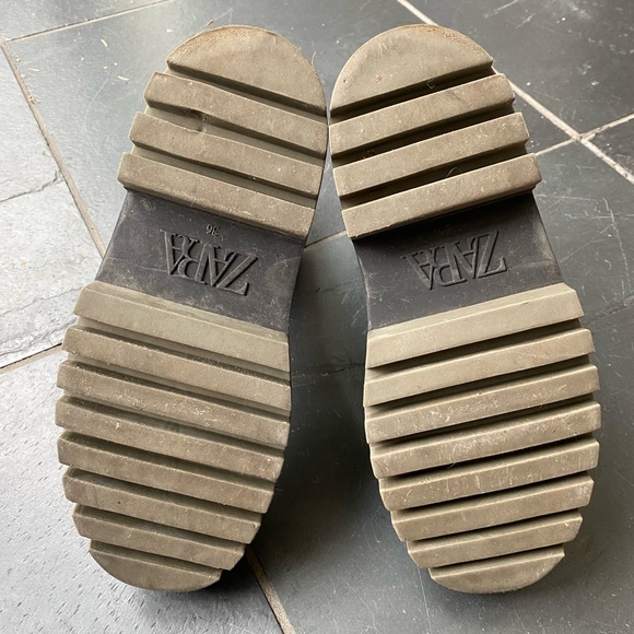 Zara Black Ankle Boots - size 36 (US 6) - Picture 3 of 9